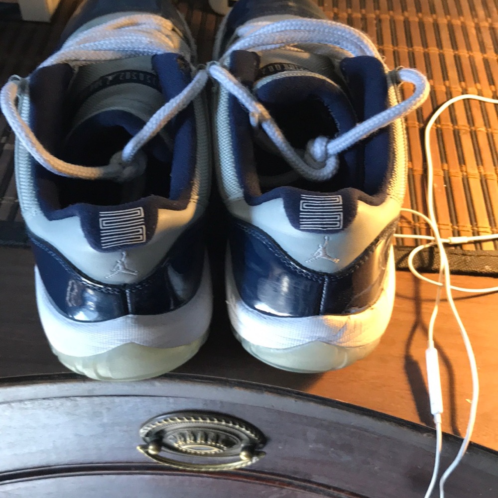 Jordan 11 Georgetown
